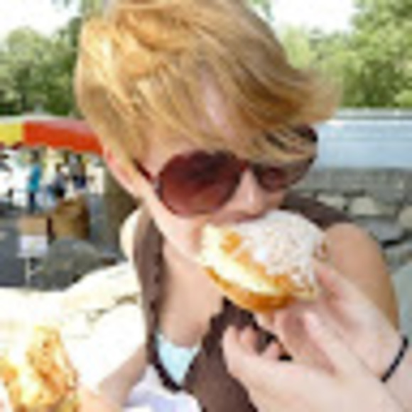 Meet your Posher, Natalie - Picture 1 of 1